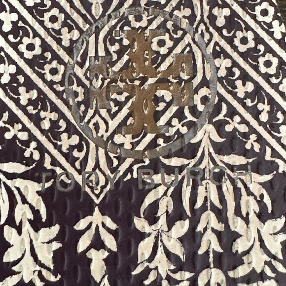 Tory Burch Purple floral flip flops size 9 - Picture 3 of 9